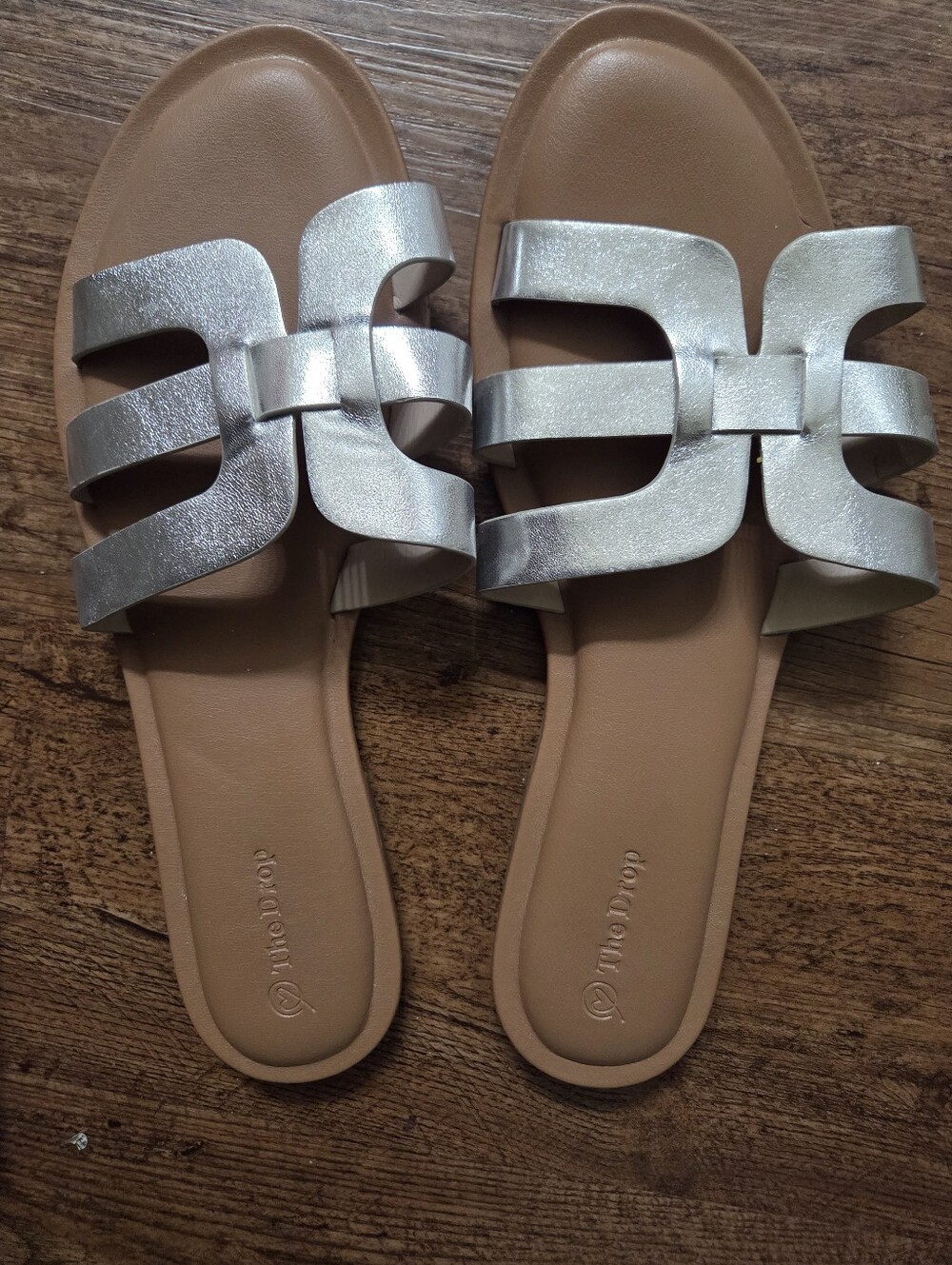The DROP Silver Slide Sandals for Women - Drop Drop